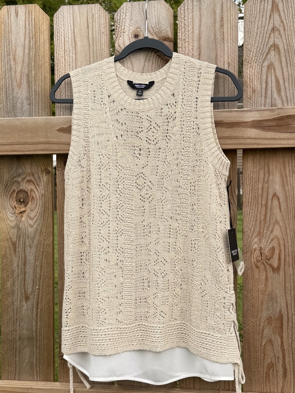 NWT Simply Vera Wang Crochet Open Knit Tunic Tank Women’s Medium Beige